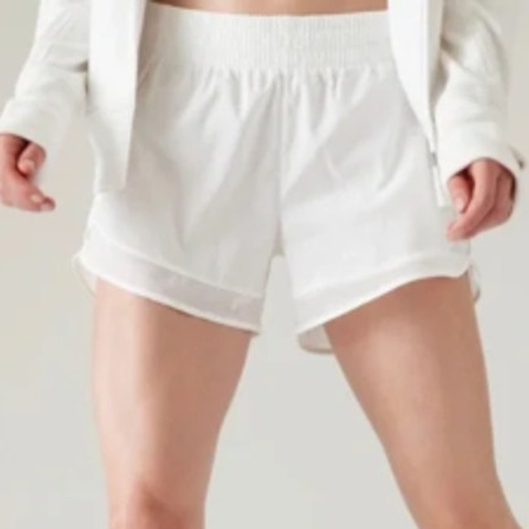 Athleta Women's Mesh Racer Run Short Bright White Women's Size 3X NWT STAIN - Picture 1 of 14